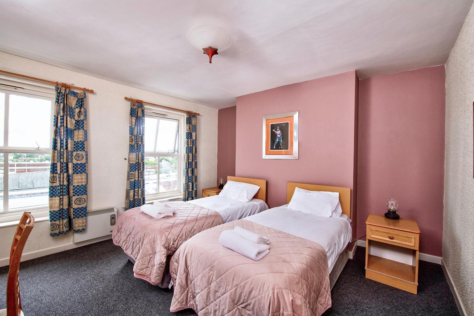 The Victoria Hotel Scarborough Buitenkant foto